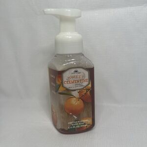 NEW RETIRED Sweet Clementine Foaming Hand Soap 8.75‎ oz Bath & Body Works